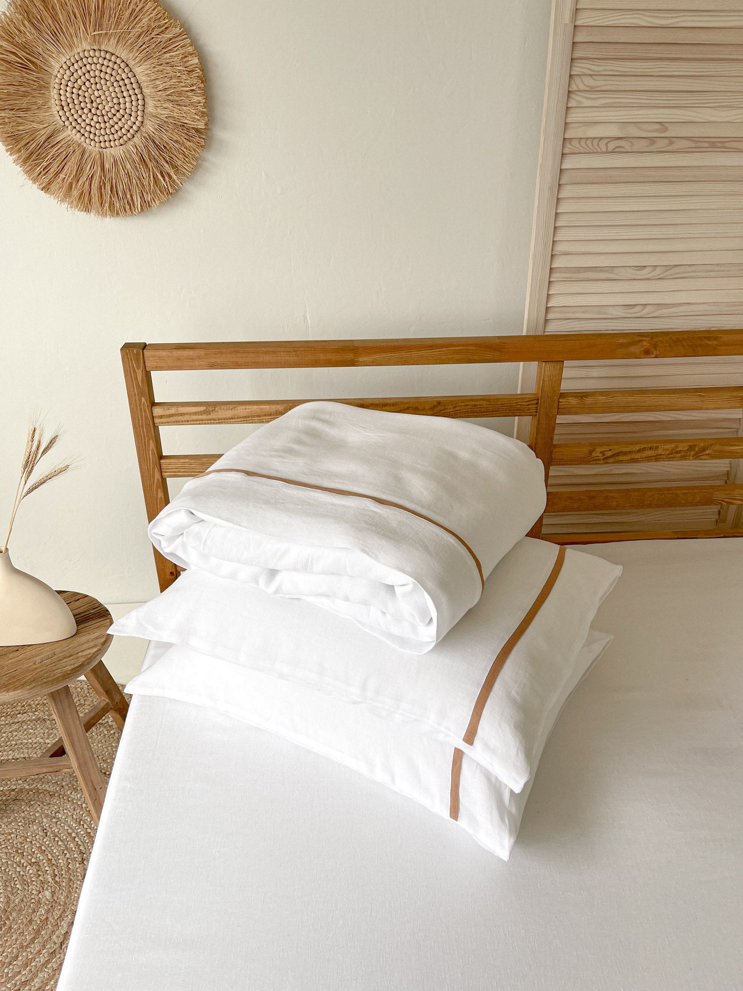 Sable Edge Linen Duvet Cover - White with Gold border