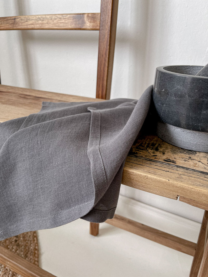 Linen Dish Towel in Charcoal Gray | MagicLinen