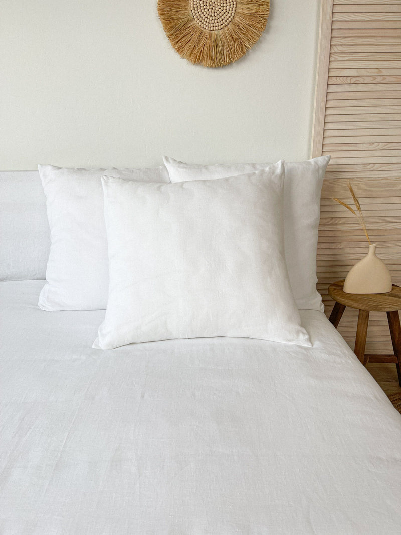 White Housewife Style Linen Pillowcase